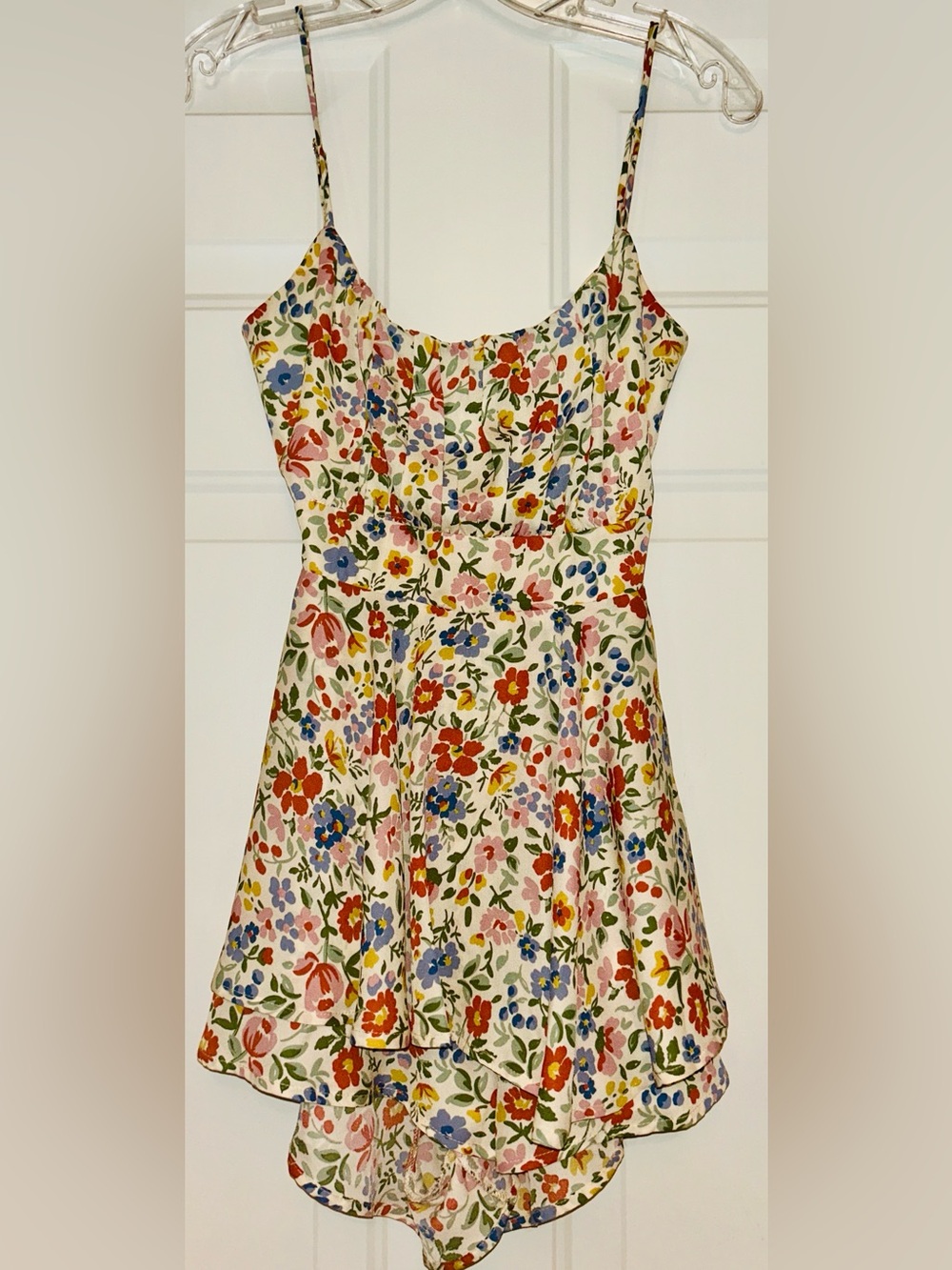 Lovely Day Floral Romper S Multi Spaghetti Strap Feminine Tie Back Cottagecore
